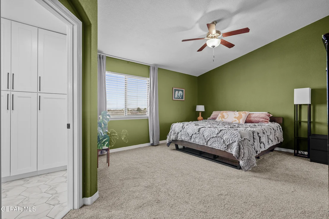 Photo of 14425 APPLE POINT Court