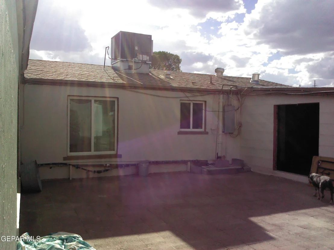 Photo of 500 TAMARISK Street