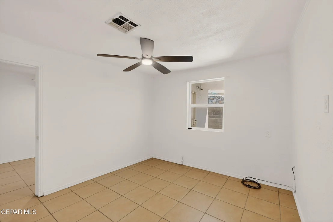 Photo of 766 FREDERICK Road