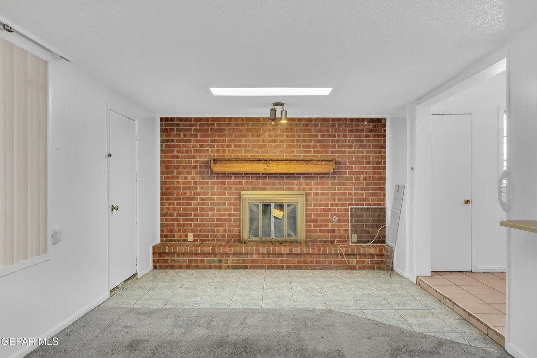 Photo of 1304 WAINWRIGHT Drive