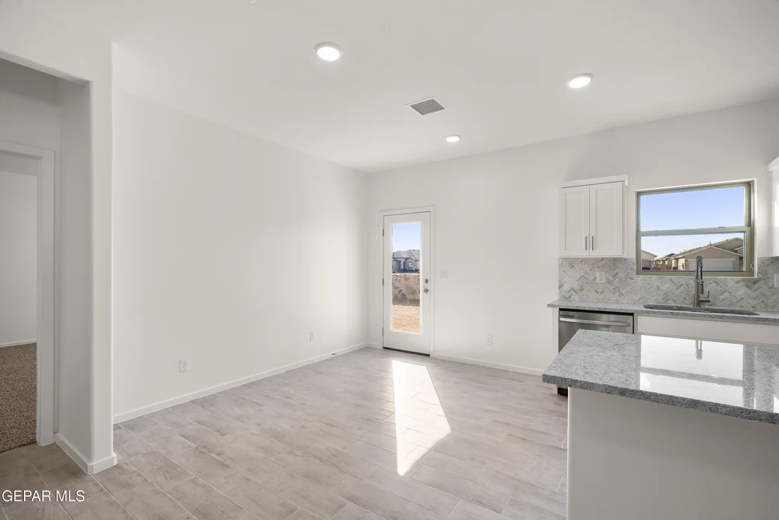 Photo of 13808 Summer Wave Avenue