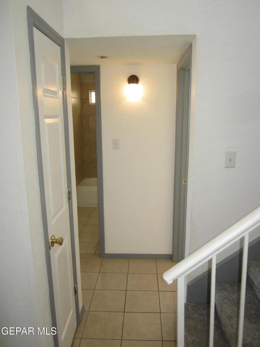 Photo of 7123 Oval Rock Drive
