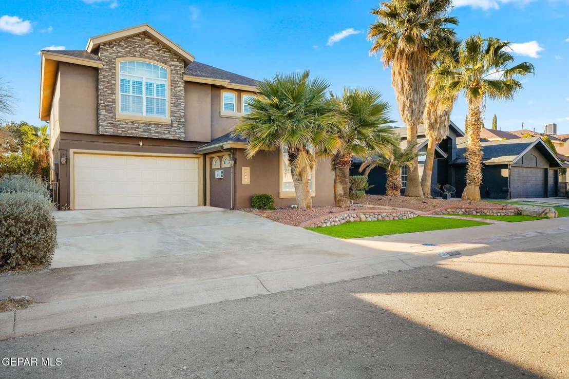 Photo of 2013 SHADOW RIDGE Drive