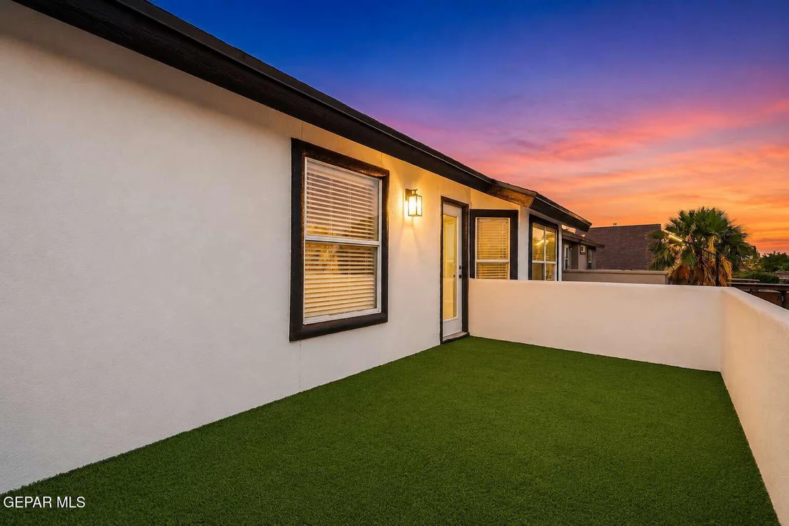 Photo of 12404 PASEO LARGO Circle