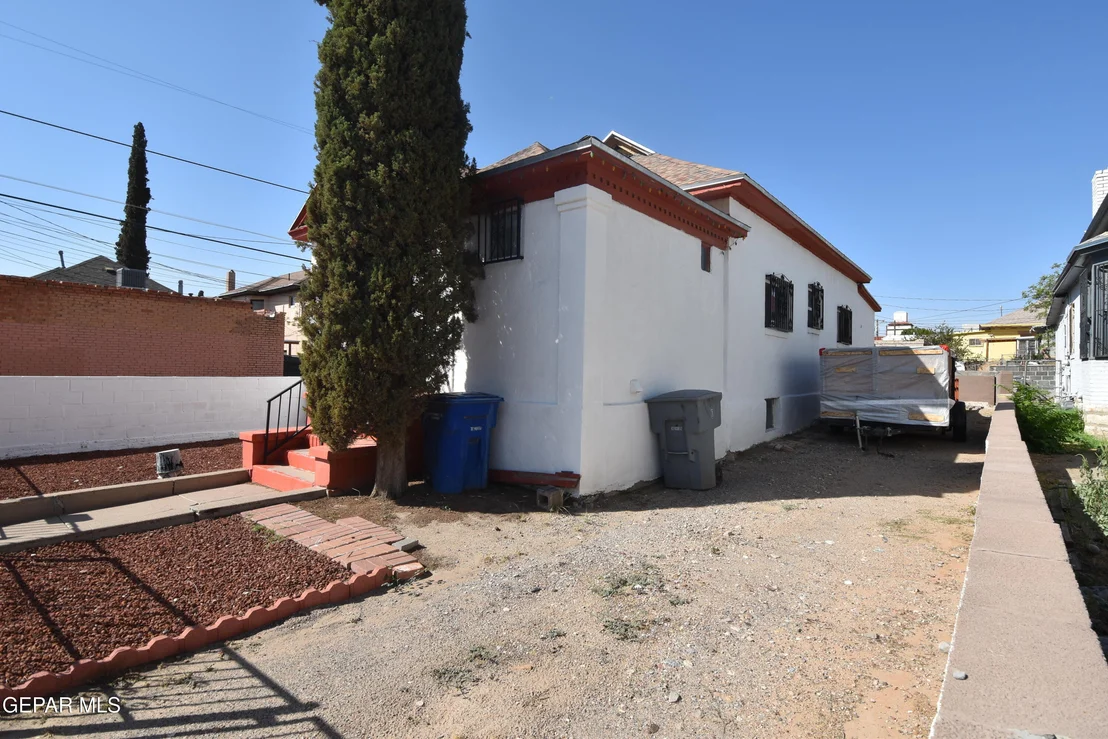 Photo of 1113 N Octavia Street