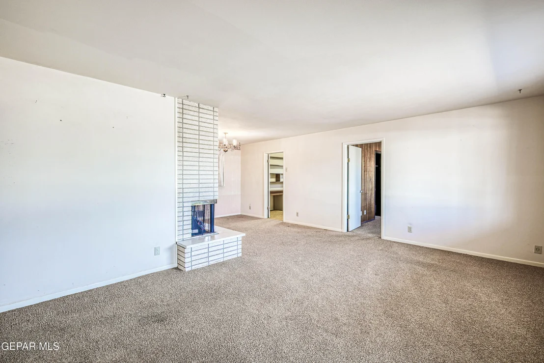 Photo of 309 DE LEON Drive