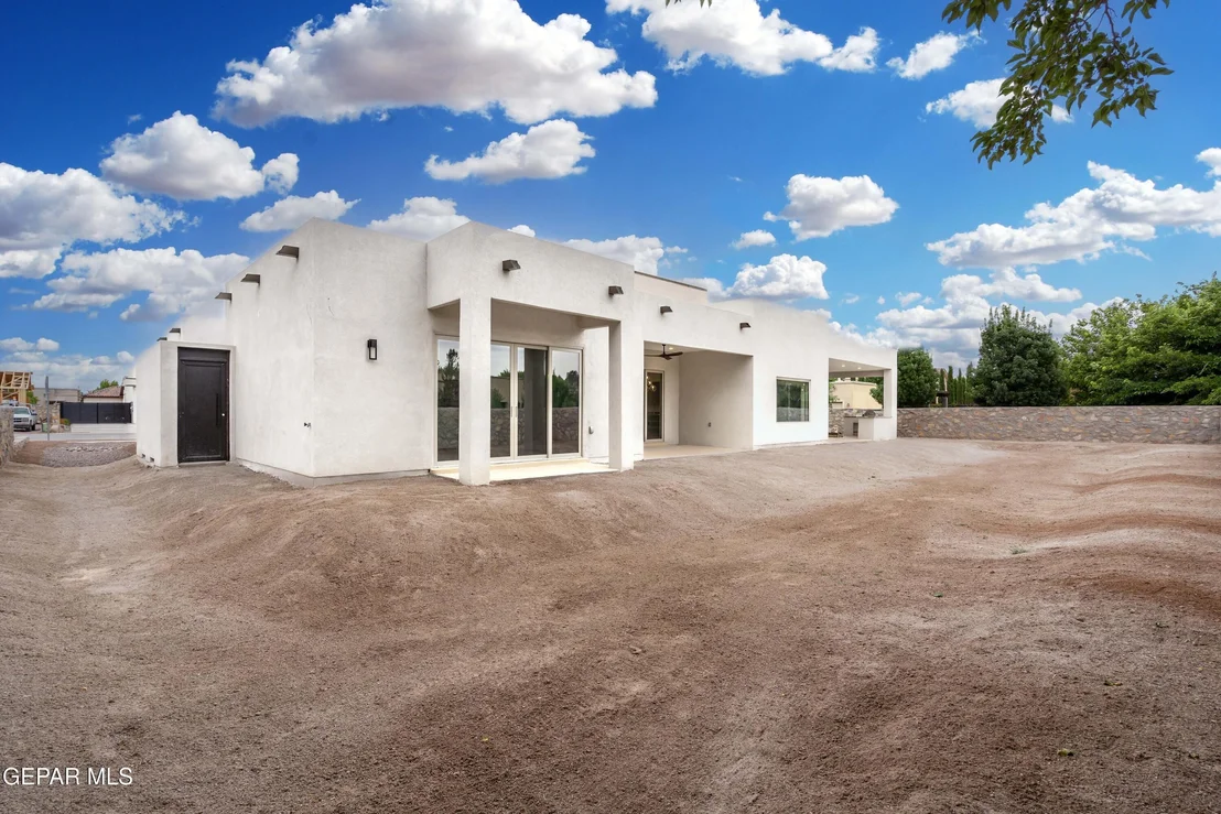Photo of 653 BIR Circle