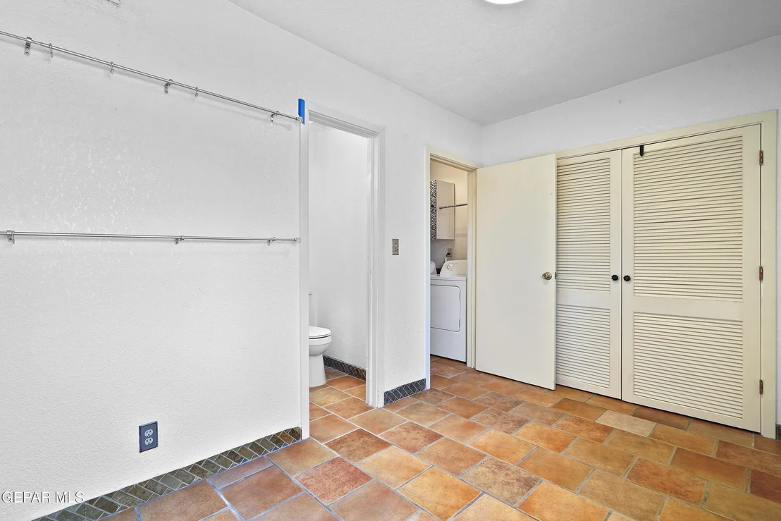 Photo of 200 W Sunset Road