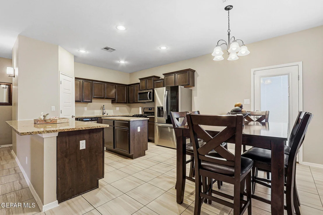 Photo of 5948 HIDDEN ARBOR Drive