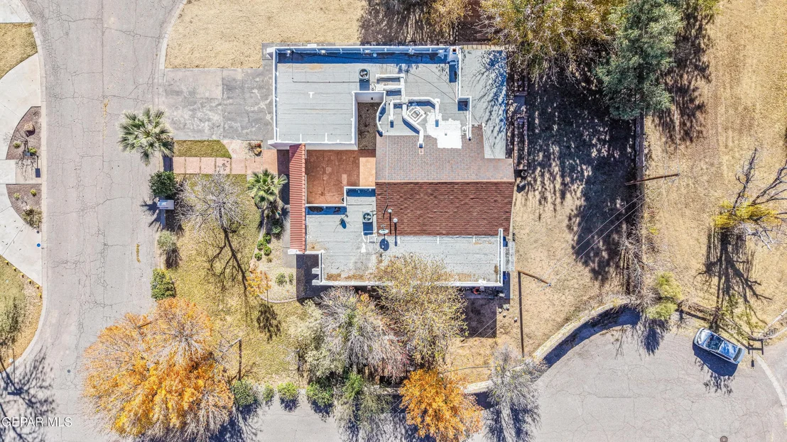 Photo of 5415 ORANTES Place