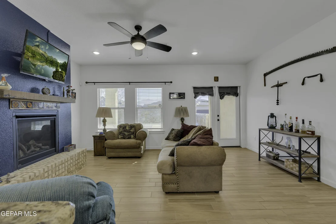 Photo of 6552 TA SUIL Place
