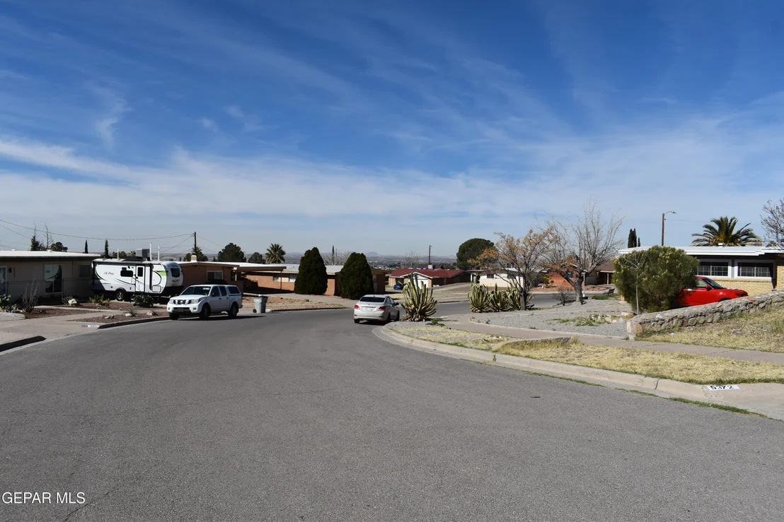 Photo of 5372 CIRCUS Lane