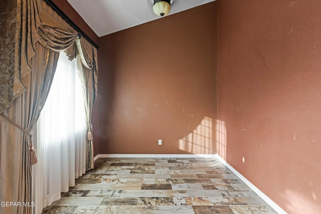 Photo of 360 Judge Bean Circle