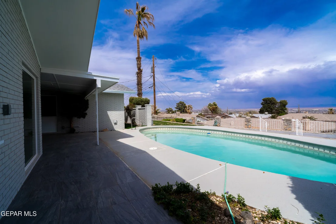 Photo of 9000 GALENA Drive