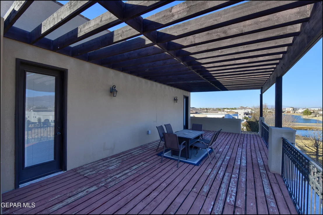 Photo of 5536 RIVER RUN Street