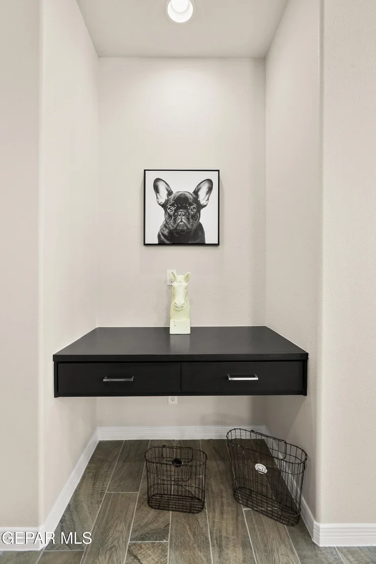 Photo of 3825 Object Place