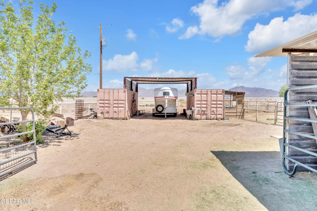 Photo of 7692 River View Drive