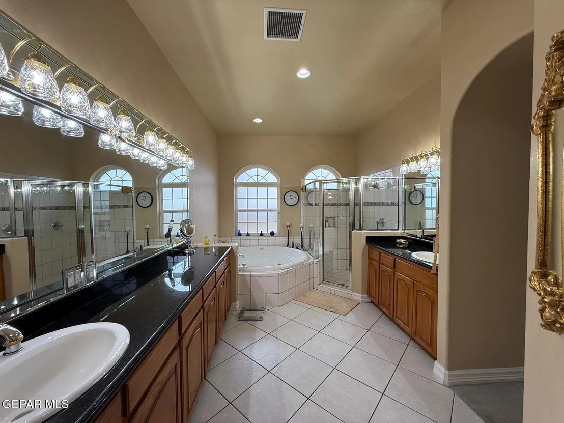 Photo of 5433 Cactus Hill Drive