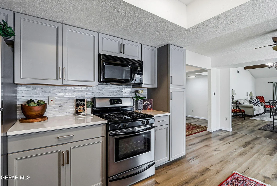 Photo of 5205 VALLEY SPRING Way