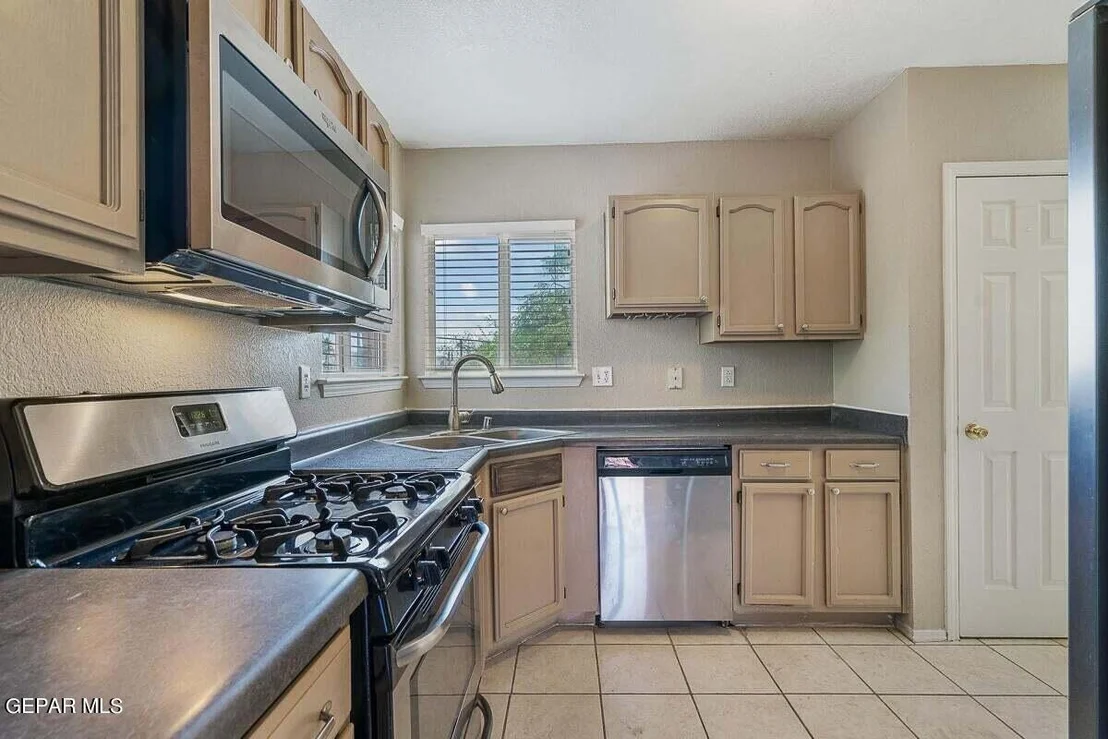 Photo of 7300 Golden Hawk Drive