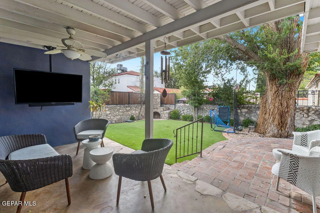 Photo of 808 BLANCHARD Avenue
