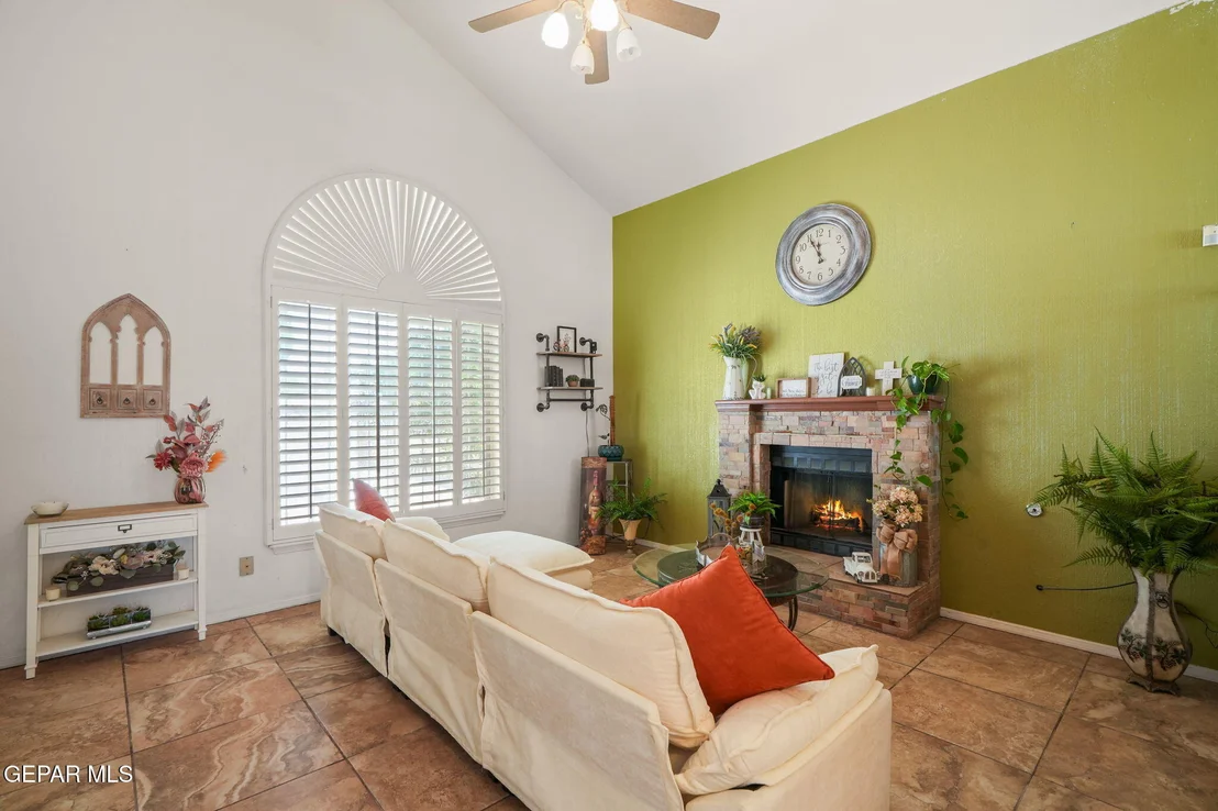 Photo of 3012 SYLVAN LAKE Place