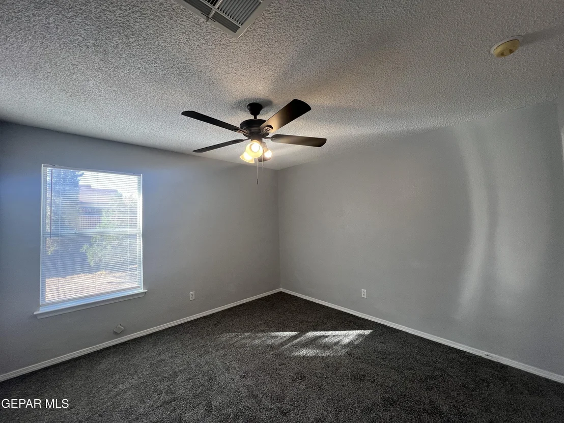 Photo of 10256 VALLE SUAVE Drive