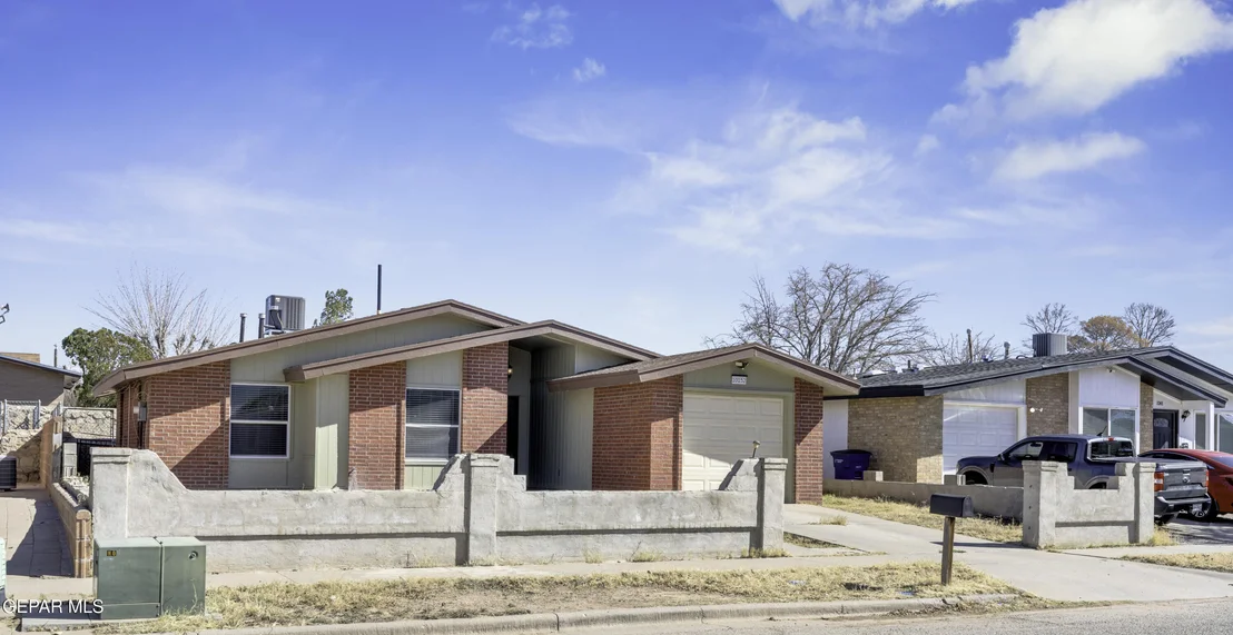 Photo of 10152 RACOON Drive