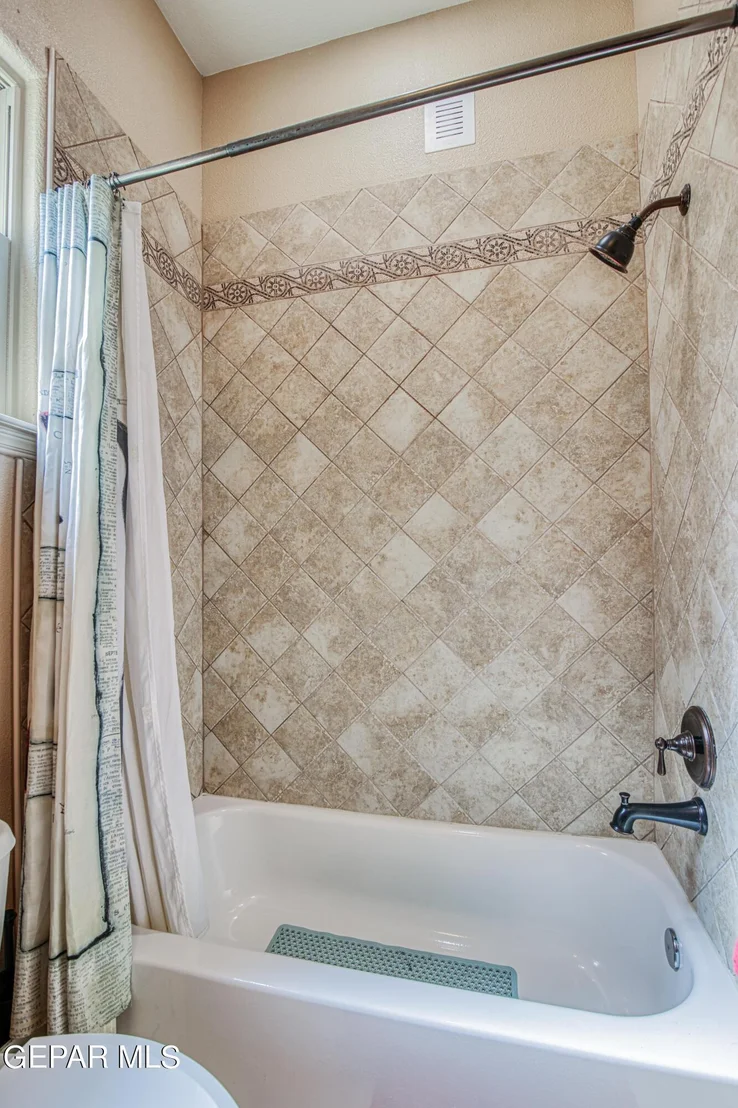 Photo of 6292 FRANKLIN DOVE Avenue