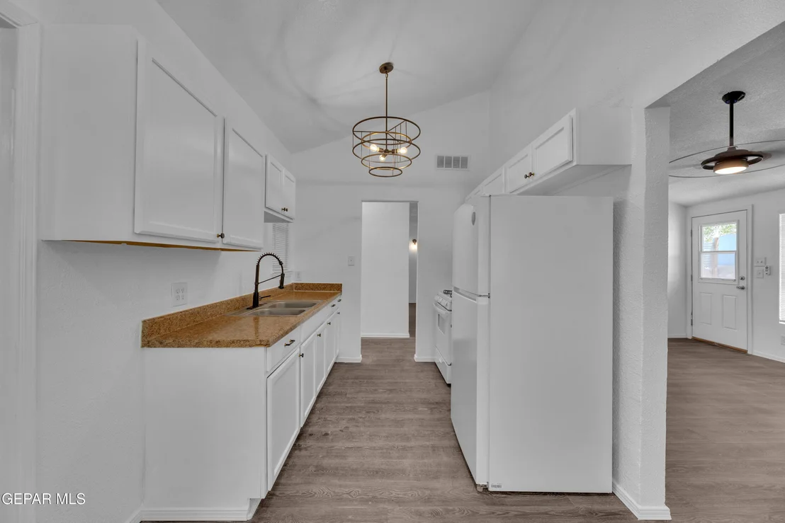 Photo of 9961 DESERT WILLOW Way