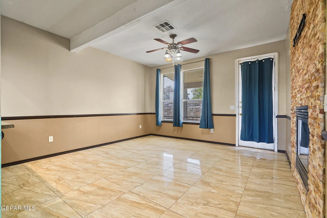 Photo of 10400 MACKENZIE ANN Place