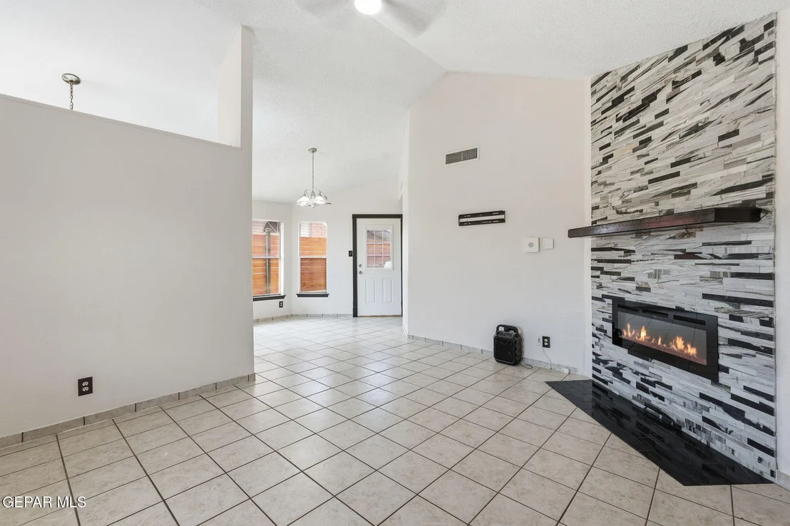 Photo of 10905 DIZZY DEAN Place