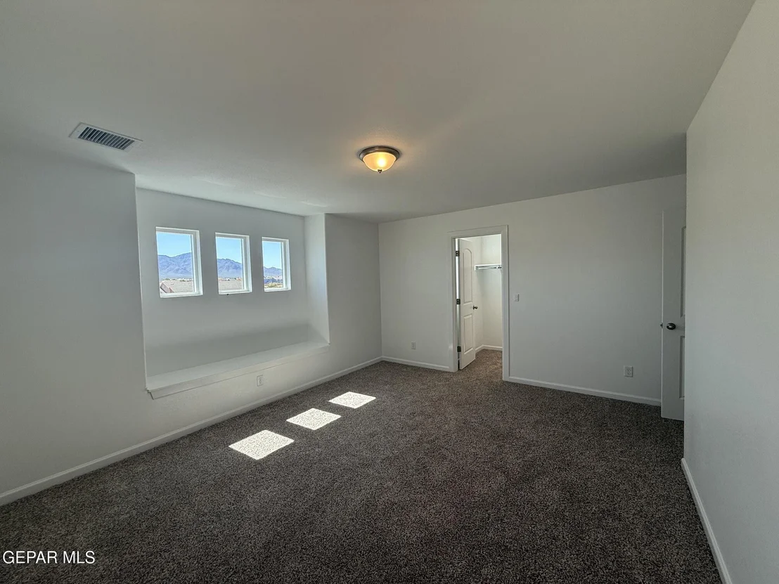 Photo of 10724 Aaron Street