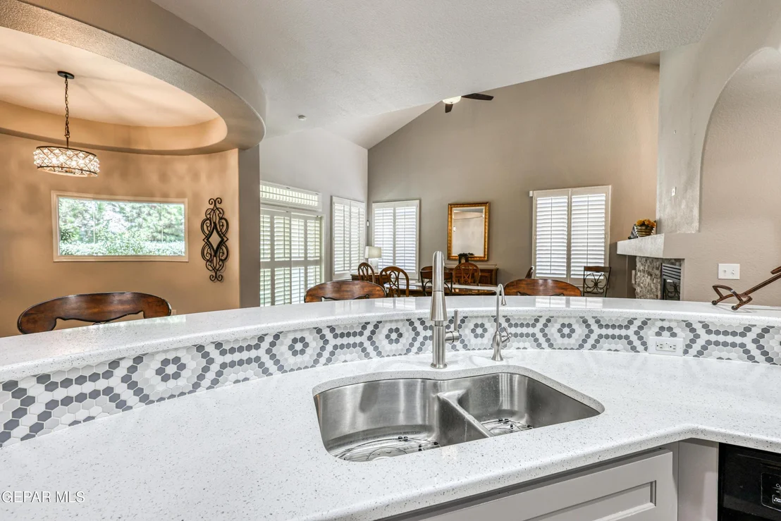 Photo of 7713 OAK LANDING Drive