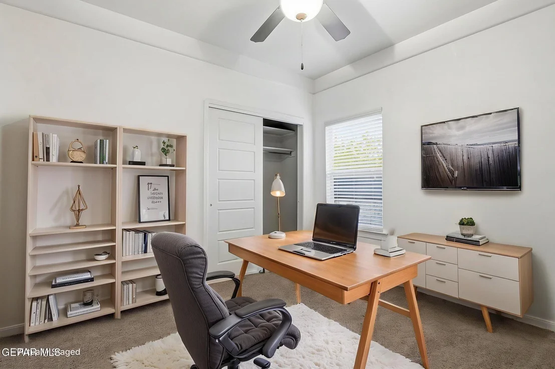 Photo of 932 PENRITH Street