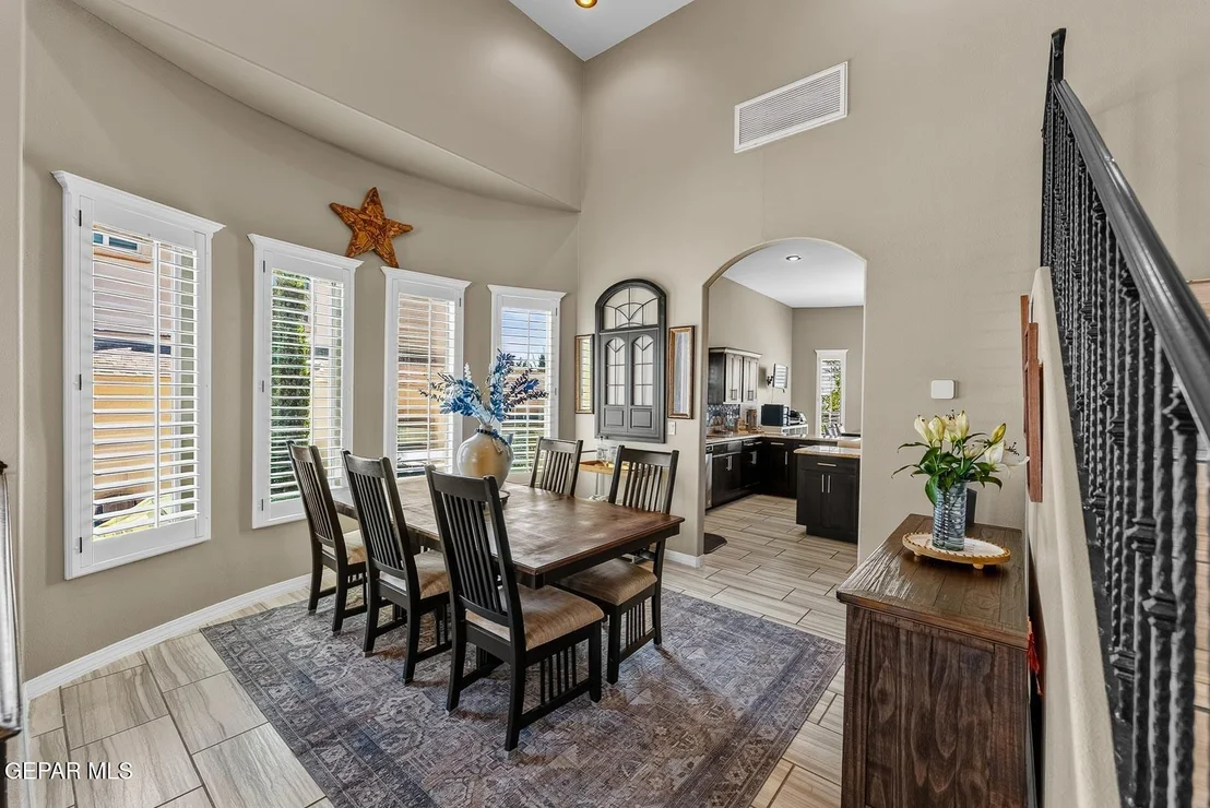 Photo of 7893 Enchanted View Drive