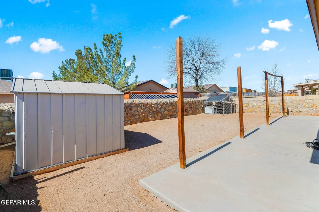 Photo of 3281 GARDEN POINT Drive