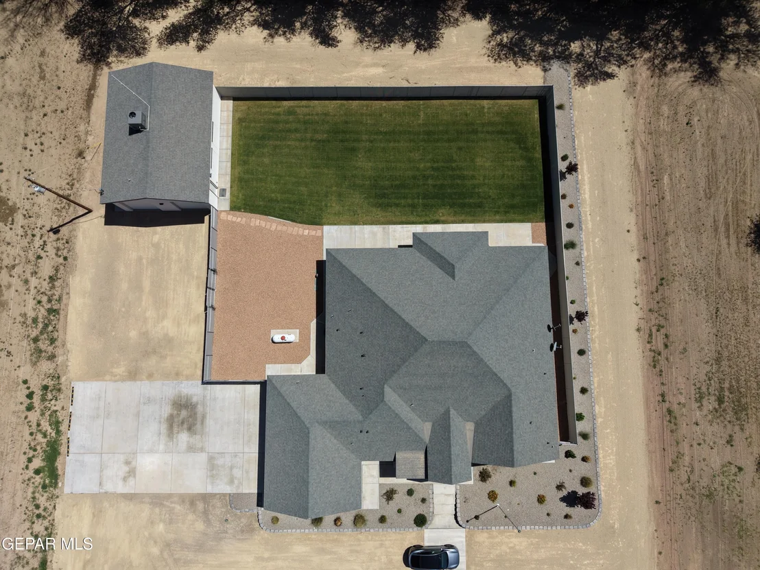 Photo of 12329 SUGDEN Road