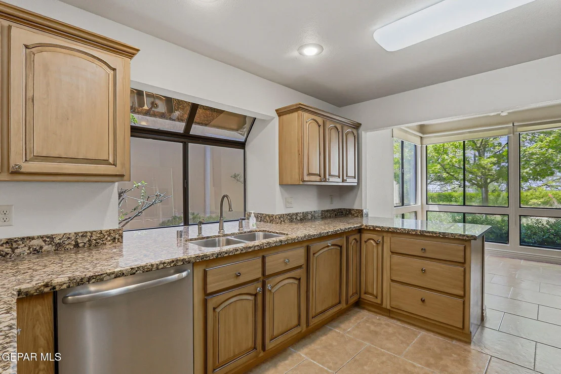 Photo of 1057 LOS JARDINES Circle