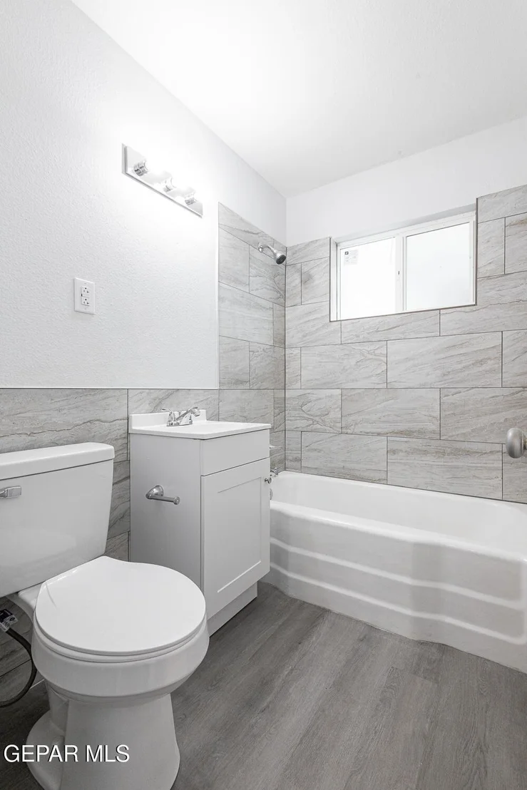 Photo of 720 Santa Barbara Drive