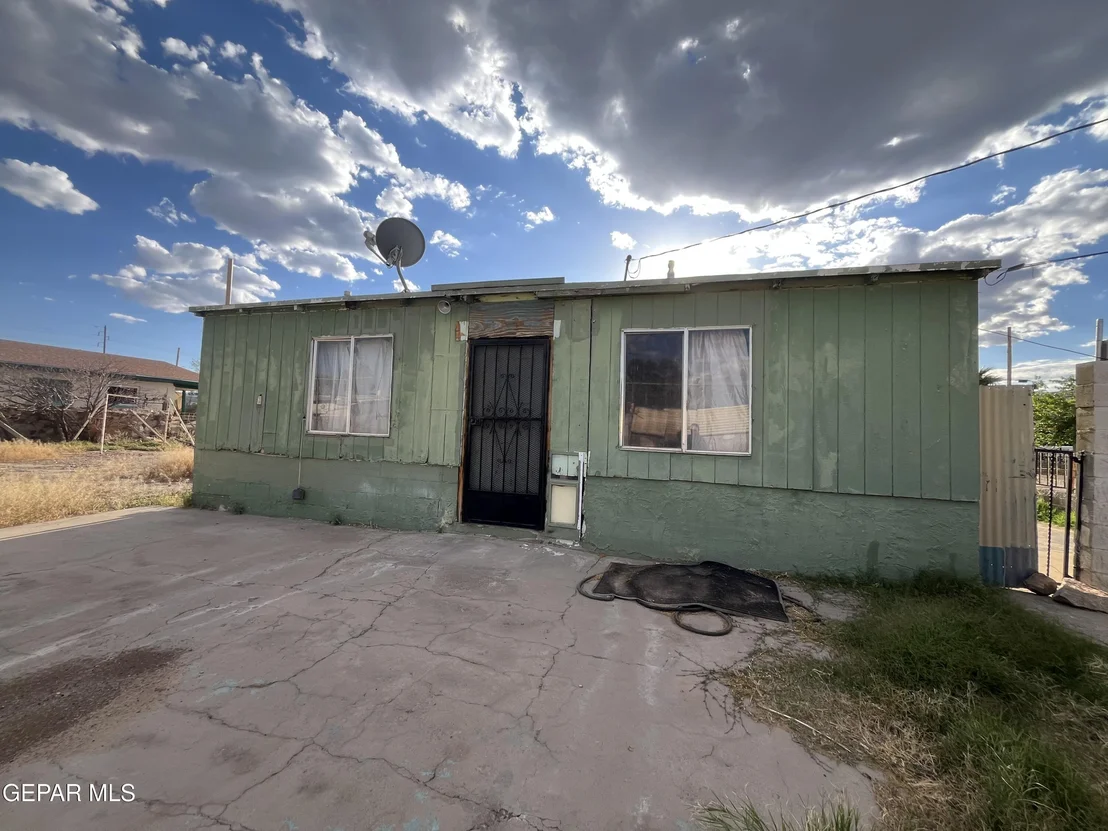 Photo of 230 LOCUST Street