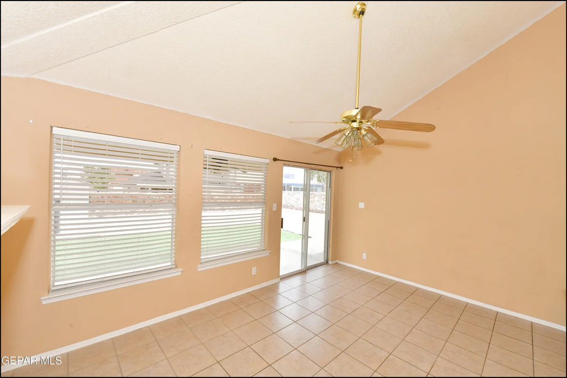 Photo of 7737 PLAZA AZUL Road