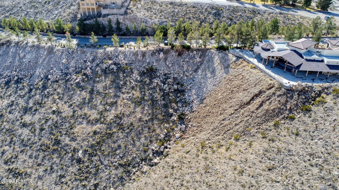 Photo of 40 SIERRA CREST Drive