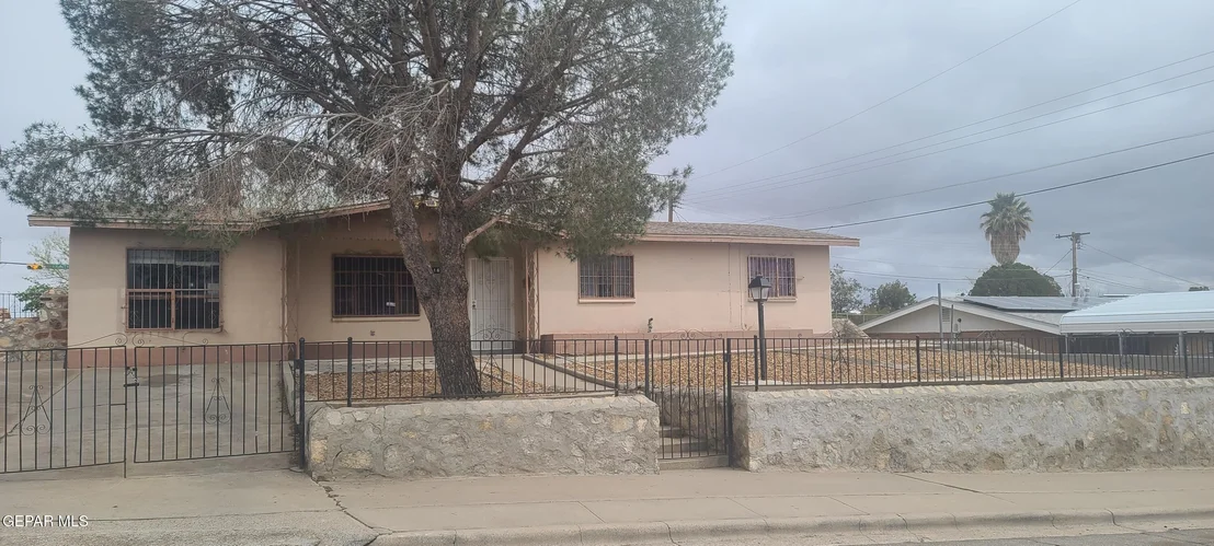 Photo of 1601 Globe Circle