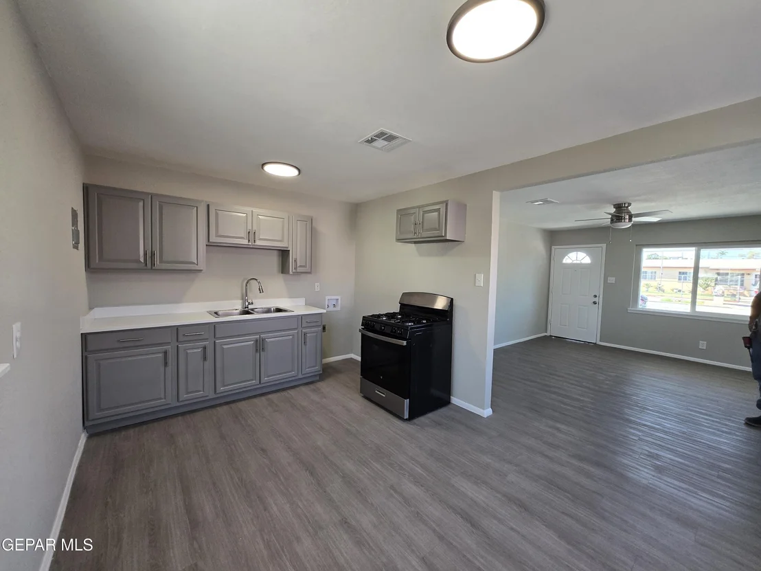Photo of 208 ARBOR Place
