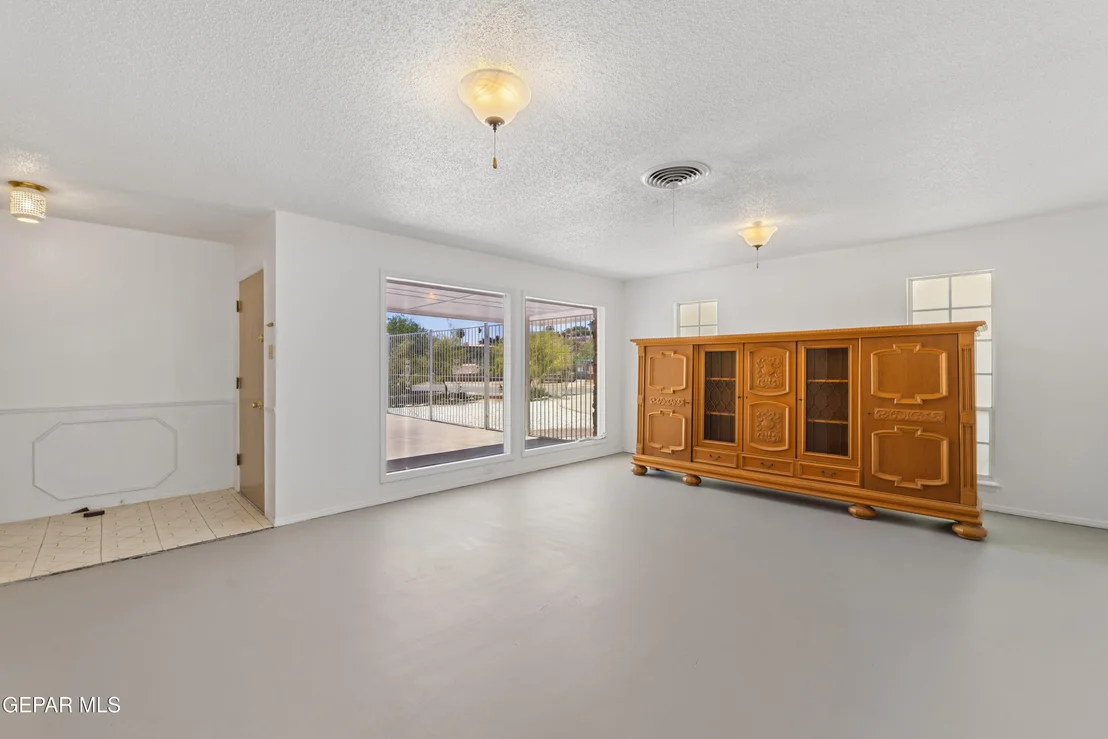 Photo of 3029 MESA VERDE Lane