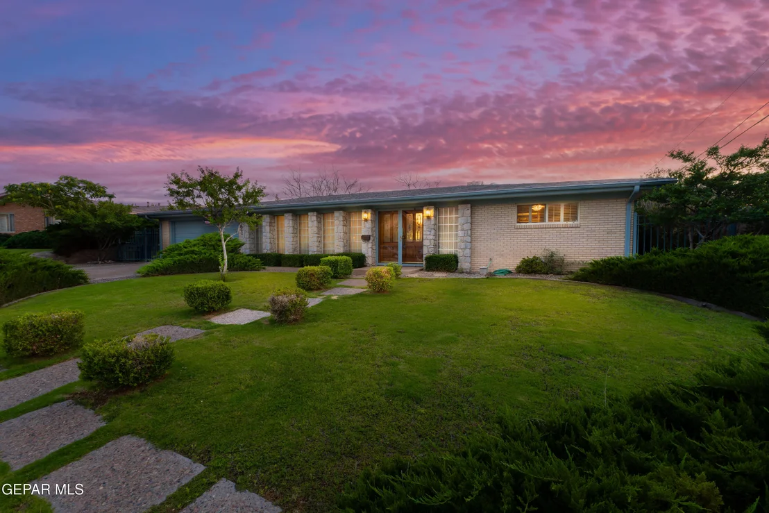 Photo of 6233 Meteor Way