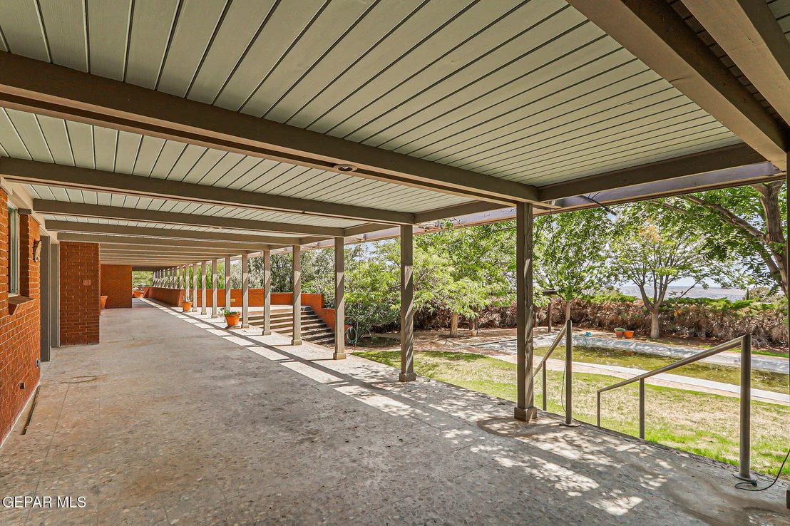 Photo of 1209 Thunderbird Drive