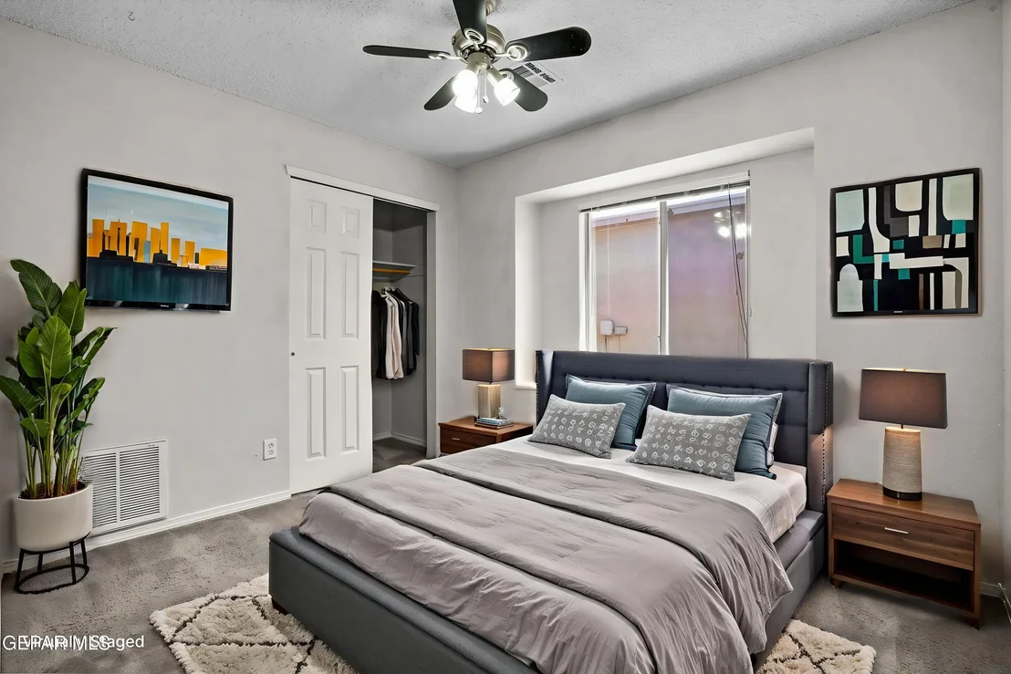Photo of 813 Desert Bush Drive