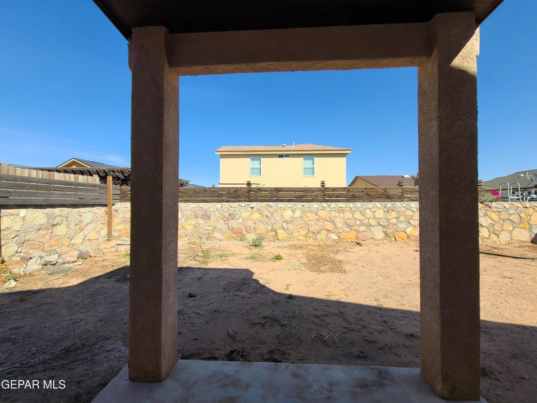 Photo of 11661 OCHRE BLUFF Lane